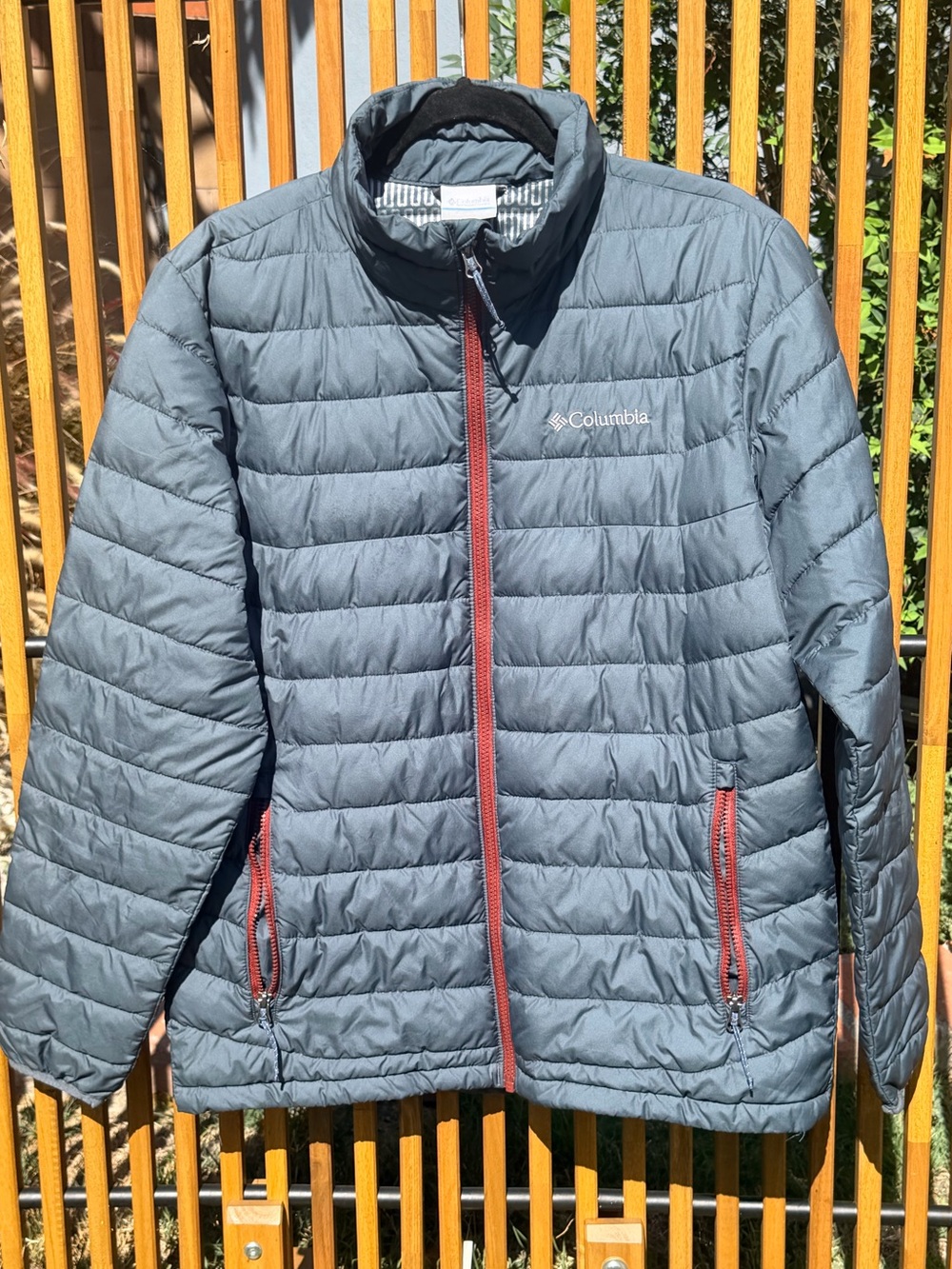 Columbia Men’s Oyanta Trail Puffer Jacket- Slate Blue/Mystery with Red Zippers
